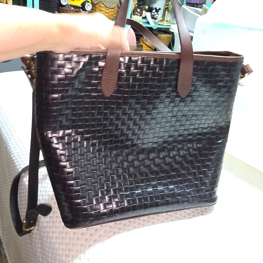 DOONEY& BOURKE BLACK LILLIAN WOVEN SHOULDER BAG WITH MATCHING WALLET - Picture 4 of 11